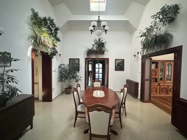 Eladó lakás Budapest XVI. kerület, Rákosszentmihály 136 nm