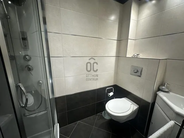 Eladó lakás Budapest XVI. kerület, Rákosszentmihály 136 nm