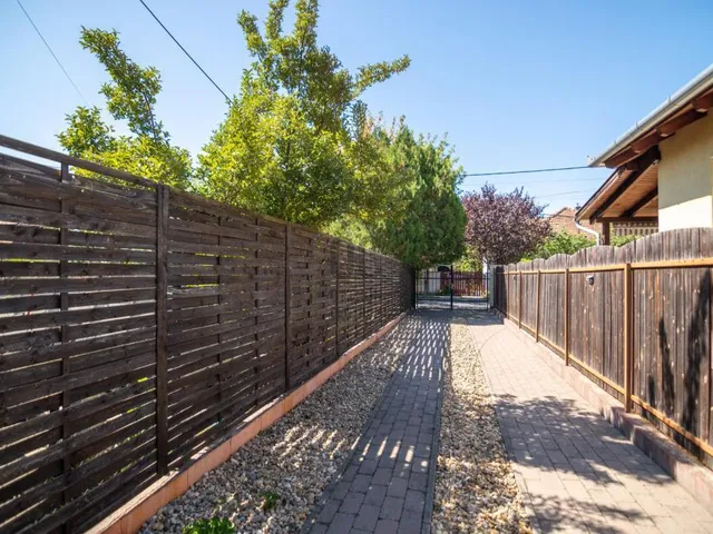 Eladó ház Budapest XVIII. kerület, Újpéteritelep 113 nm