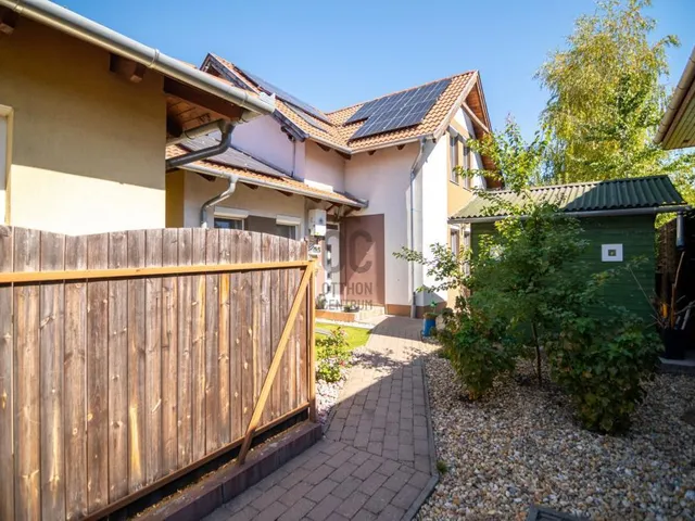 Eladó ház Budapest XVIII. kerület, Újpéteritelep 113 nm