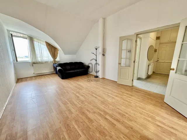 Eladó lakás Vecsés 93 nm