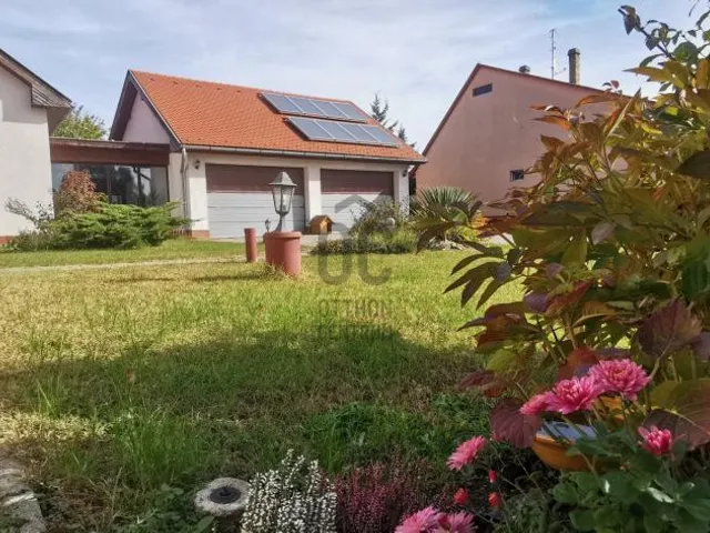 Eladó ház Taksony 225 nm