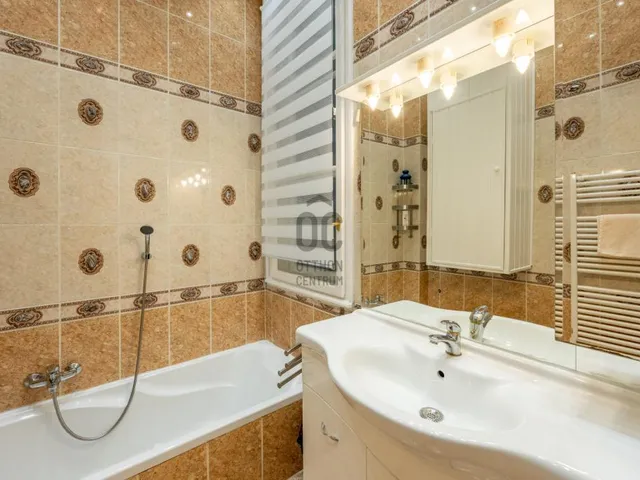 Eladó lakás Budapest VI. kerület 67 nm