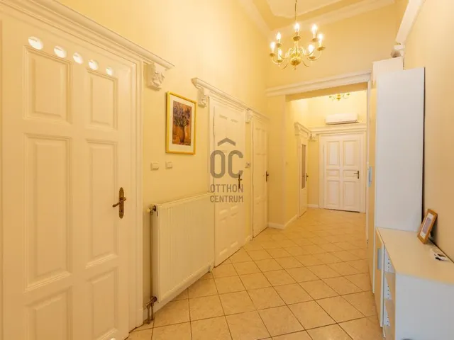 Eladó lakás Budapest VI. kerület 67 nm