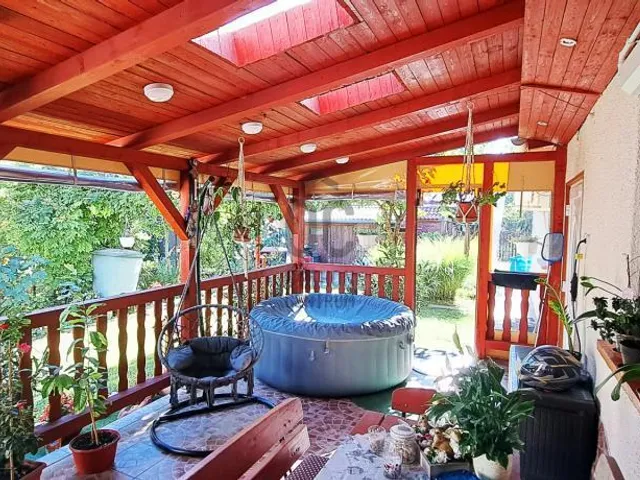 Eladó ház Budapest XVI. kerület, Sashalom 193 nm