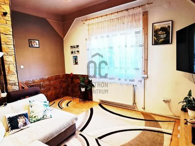 Eladó ház Budapest XVI. kerület, Sashalom 193 nm