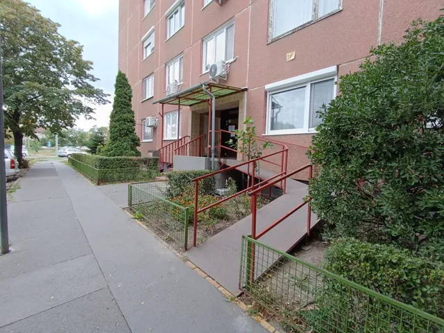 Eladó lakás Budapest XV. kerület, Újpalota 71 nm