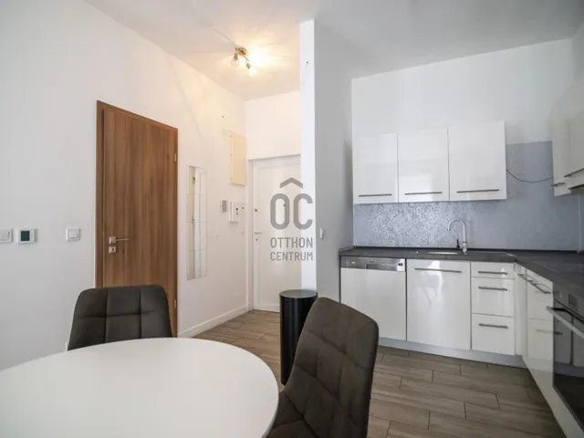 Eladó lakás Budapest X. kerület, Ligettelek 33 nm
