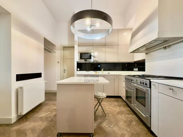 Eladó lakás Budapest V. kerület, Belváros 160 nm