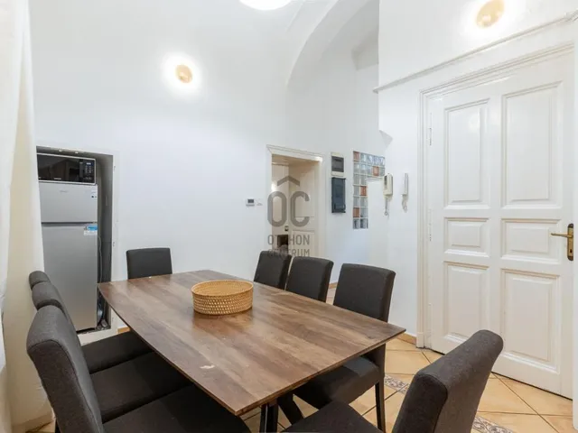 Eladó lakás Budapest V. kerület, Belváros 72 nm