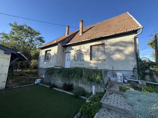 Eladó ház Pécel 123 nm