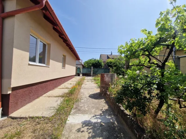 Eladó ház Erdőkertes 120 nm