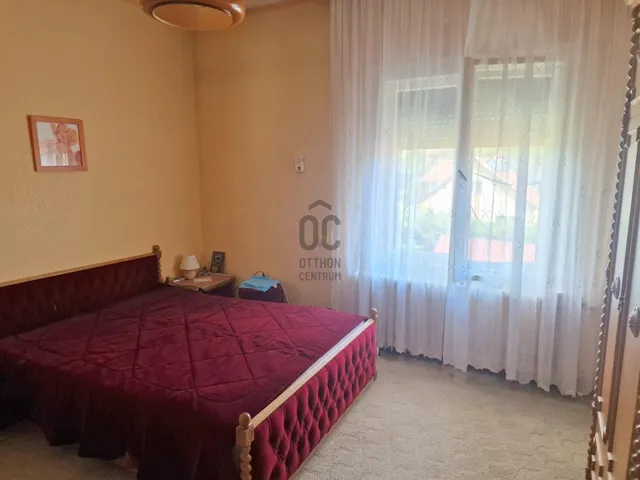 Eladó ház Üröm 100 nm