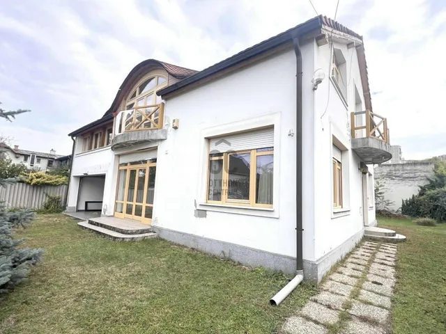 Eladó ház Budapest XVIII. kerület, Liptáktelep 235 nm