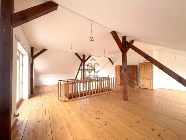 Eladó ház Budapest XVIII. kerület, Liptáktelep 235 nm