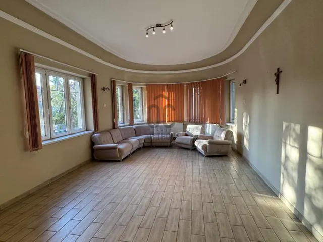 Eladó ház Budapest X. kerület, Óhegy 160 nm