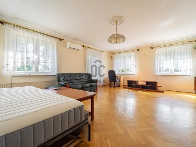 Eladó ház Budapest XVI. kerület, Árpádföld 210 nm