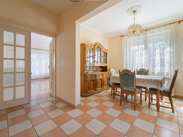 Eladó ház Budapest XVI. kerület, Árpádföld 210 nm