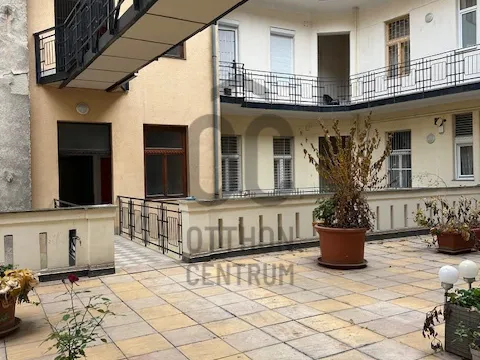 Eladó lakás Budapest VI. kerület 72 nm