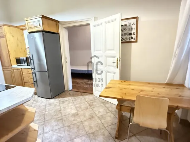 Eladó lakás Budapest VI. kerület 125 nm