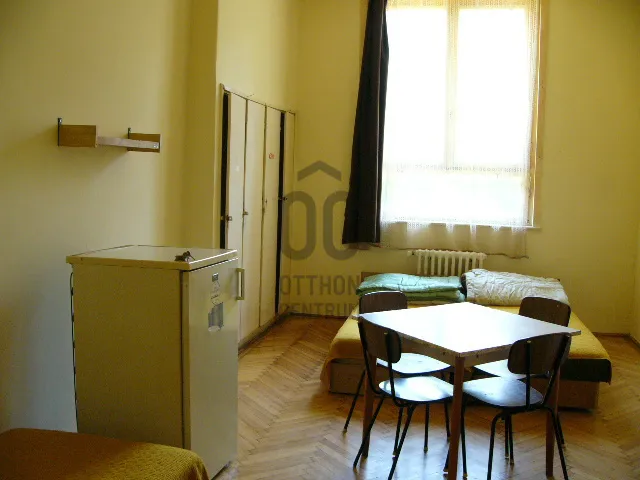 Eladó kereskedelmi és ipari ingatlan Budapest X. kerület, Óhegy 7210 nm