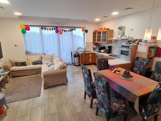 Eladó ház Mogyoród 168 nm