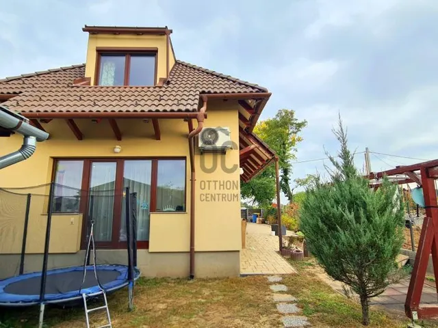 Eladó ház Mogyoród 168 nm