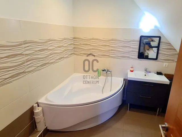 Eladó ház Mogyoród 168 nm