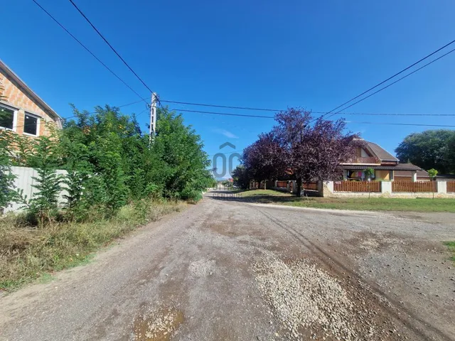 Eladó ház Tóalmás 360 nm