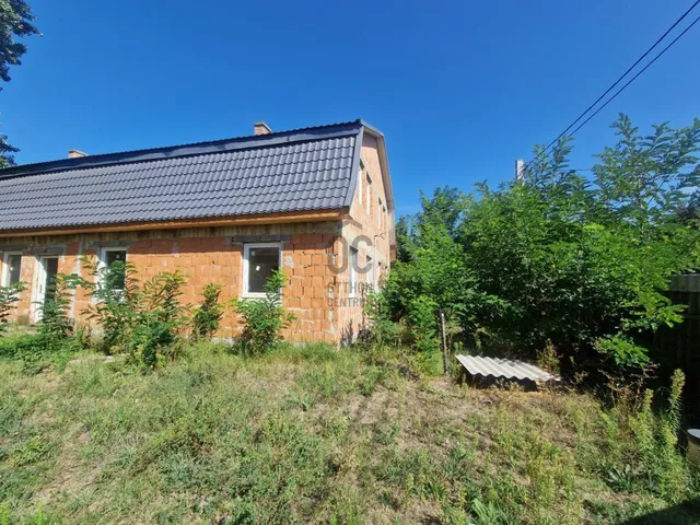 Eladó ház Tóalmás 360 nm