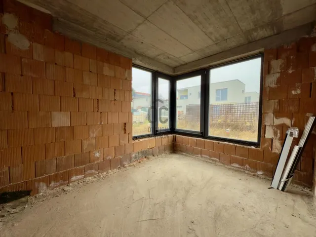 Eladó ház Budapest XVIII. kerület, Almáskert 290 nm