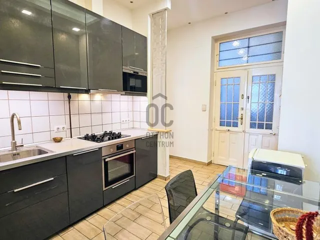 Eladó lakás Budapest VIII. kerület, Corvin negyed 77 nm