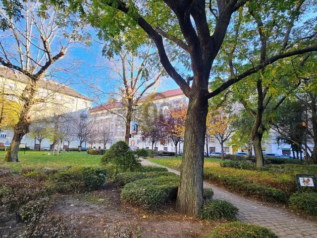 Eladó lakás Budapest VIII. kerület, Corvin negyed 77 nm