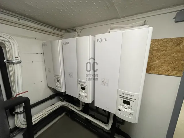 Eladó kereskedelmi és ipari ingatlan Budapest XVI. kerület, Cinkota 720 nm