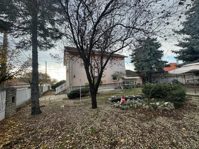 Eladó ház Vecsés, Felsőtelep 250 nm