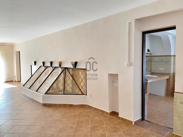 Eladó ház Budapest XVII. kerület, Rákoshegy 206 nm