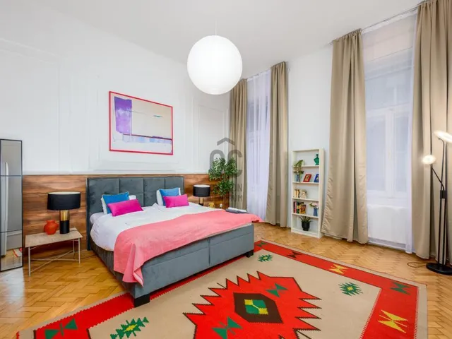 Eladó lakás Budapest VI. kerület 102 nm