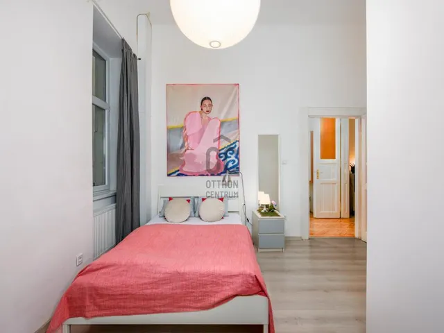 Eladó lakás Budapest VI. kerület 102 nm