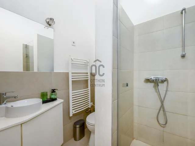 Eladó lakás Budapest VI. kerület 102 nm