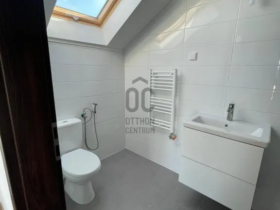 Eladó ház Budapest XVI. kerület, Árpádföld 157 nm