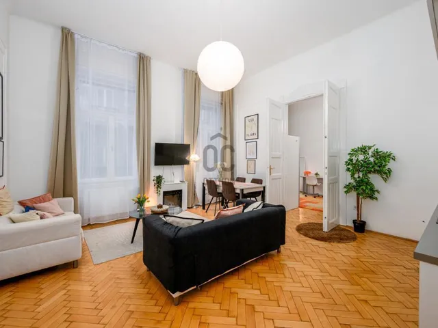 Eladó lakás Budapest VI. kerület 102 nm