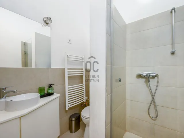 Eladó lakás Budapest VI. kerület 102 nm