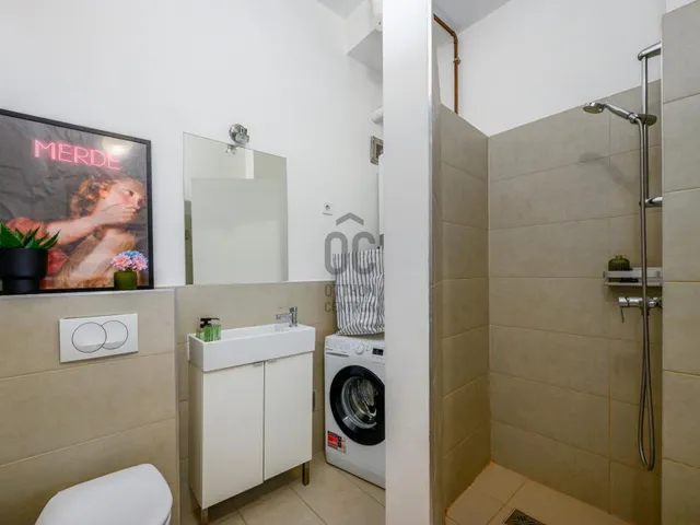 Eladó lakás Budapest VI. kerület 102 nm