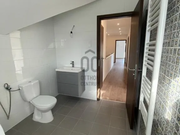 Eladó ház Budapest XVI. kerület, Árpádföld 157 nm