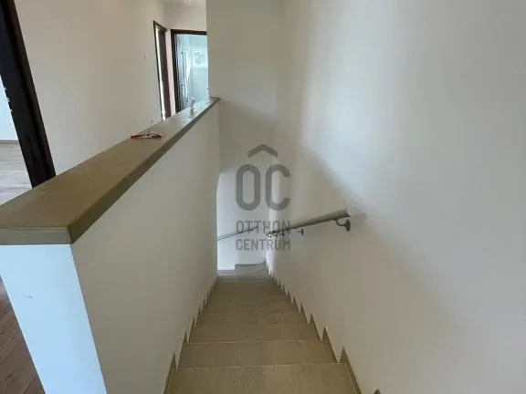 Eladó ház Budapest XVI. kerület, Árpádföld 157 nm