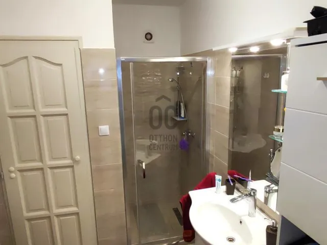 Eladó ház Budapest XV. kerület, Pestújhely 135 nm