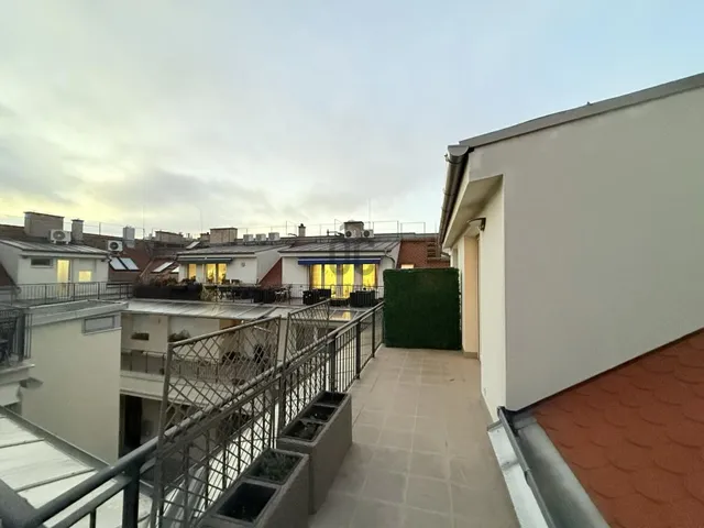 Eladó lakás Budapest VI. kerület 85 nm