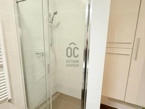 Eladó lakás Budapest VI. kerület 85 nm