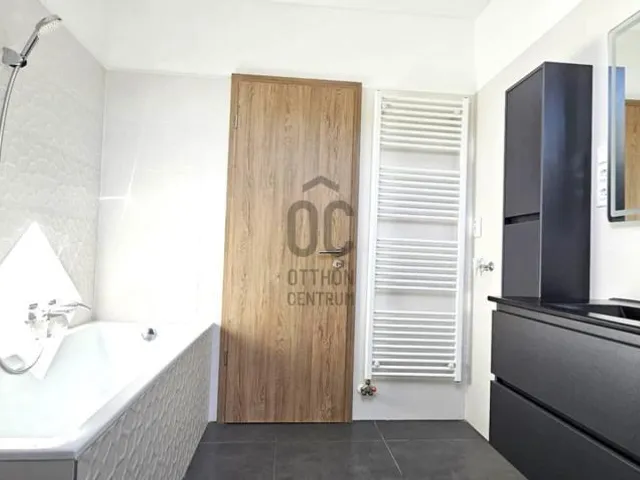 Eladó lakás Budapest XIV. kerület, Alsórákos 149 nm