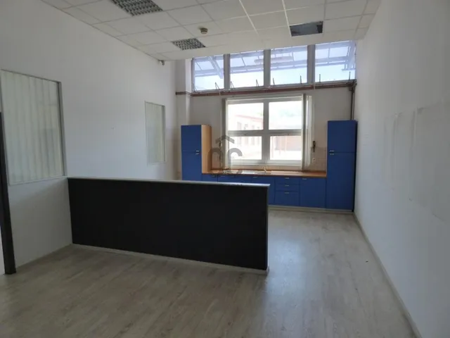 Eladó kereskedelmi és ipari ingatlan Budapest IV. kerület, Megyer 3776 nm